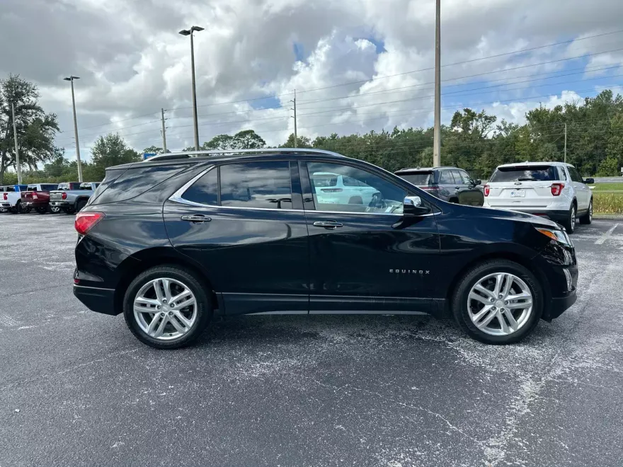 2019 Chevrolet Equinox Premier photo 1