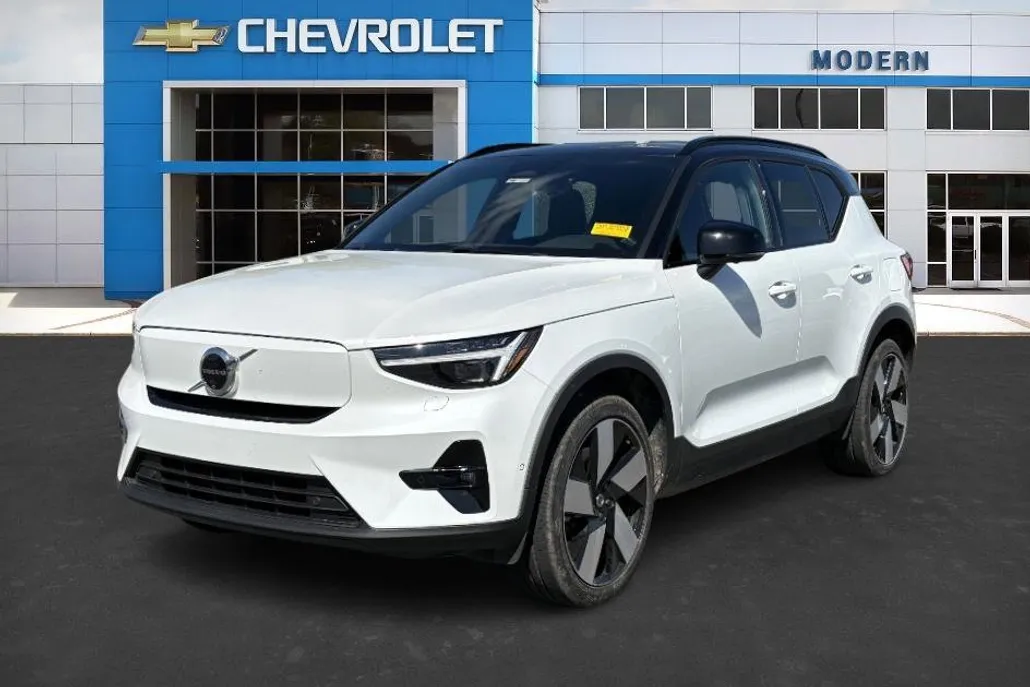 2024 Volvo XC40 Recharge Ultimate AWD photo 1