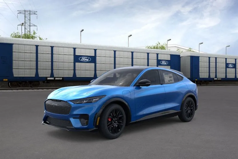 2025 Ford Mustang Mach-E Premium photo 1