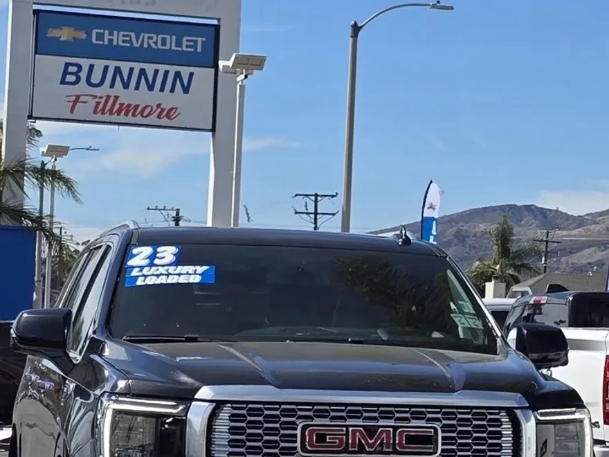 2023 Gmc Yukon XL Denali photo 1