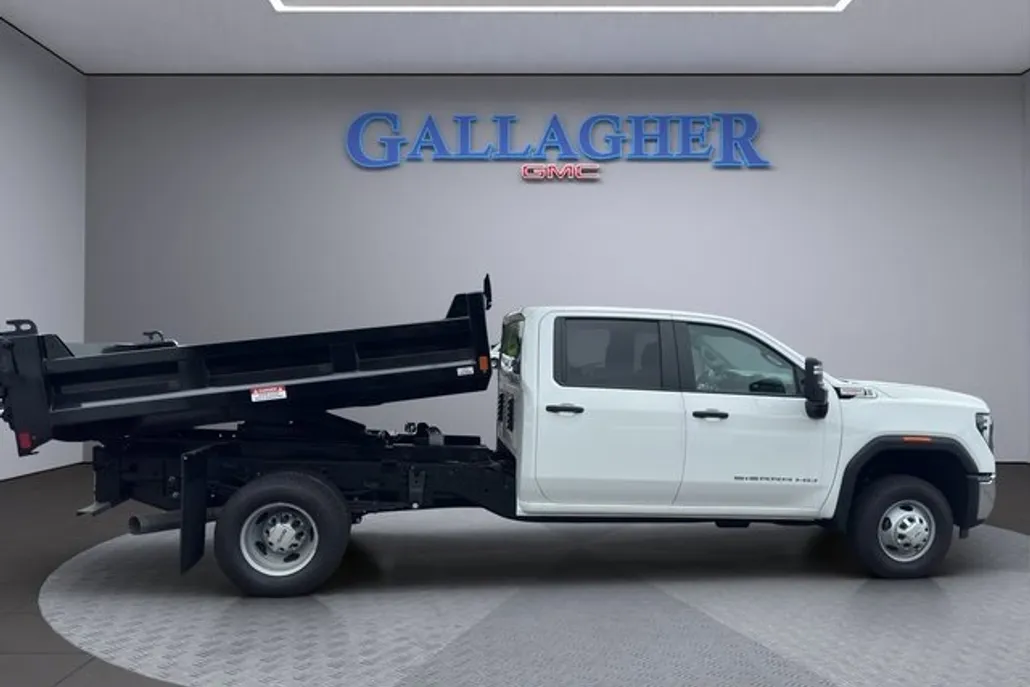 2025 Gmc Sierra 3500 HD Pro photo 1