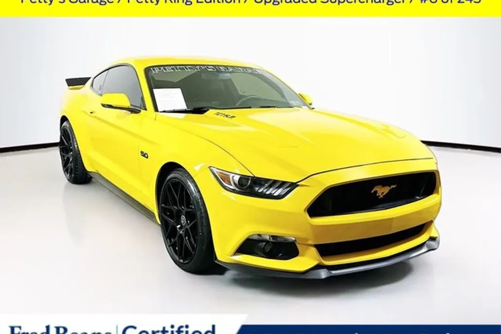 2016 Ford Mustang GT Premium photo 1