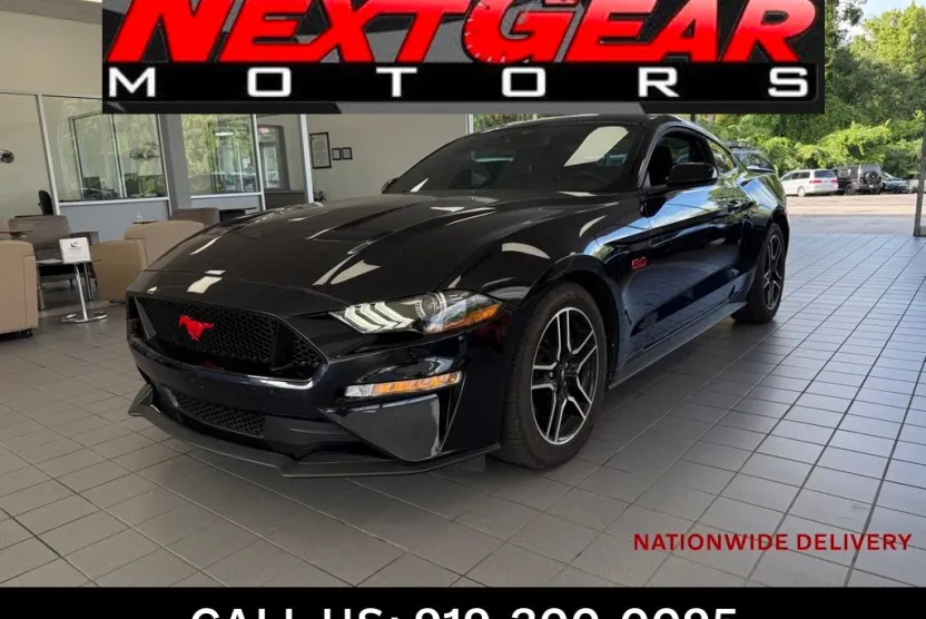 2021 Ford Mustang GT photo 1