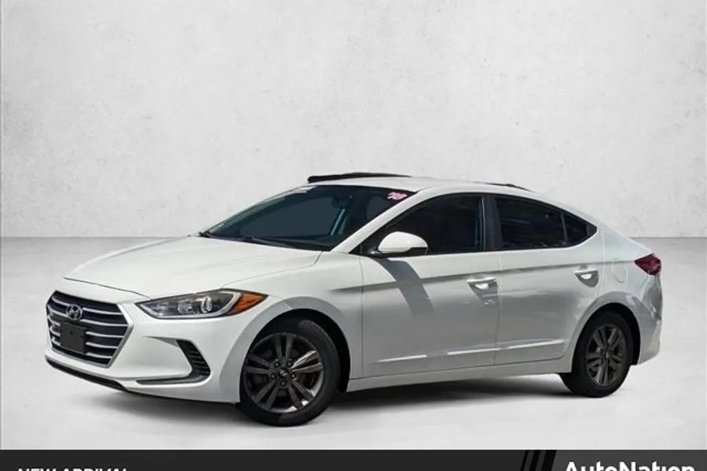 2018 Hyundai Elantra SEL photo 1