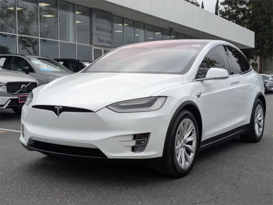 2018 Tesla Model X 75D photo 1