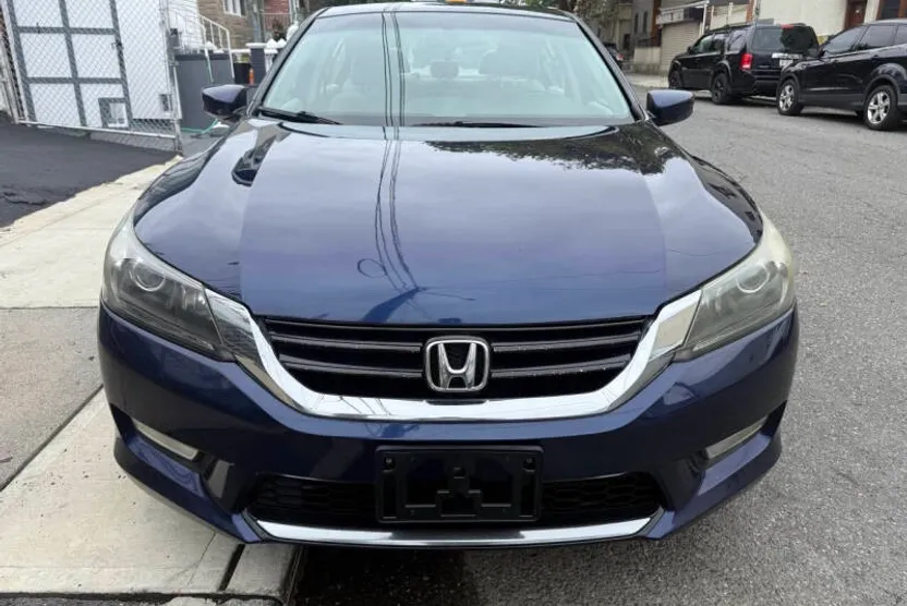 2013 Honda Accord LX photo 1