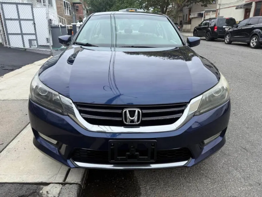 2013 Honda Accord LX photo 1