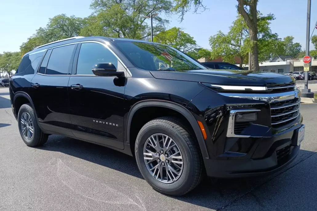 2026 Chevrolet Traverse photo 1