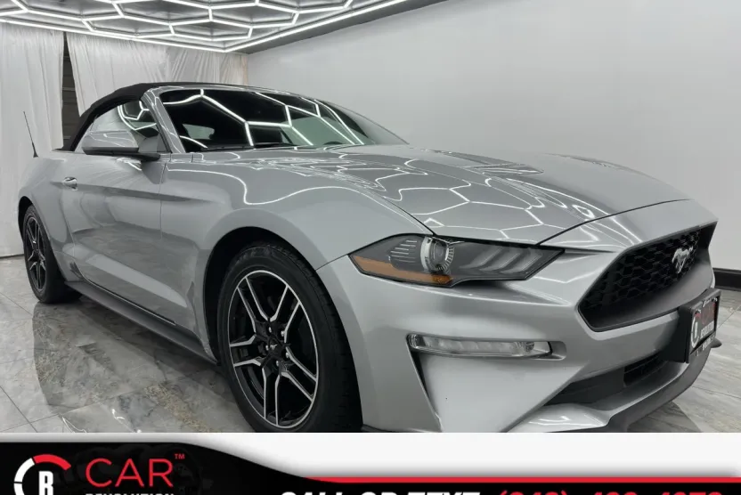 2021 Ford Mustang EcoBoost Premium photo 1