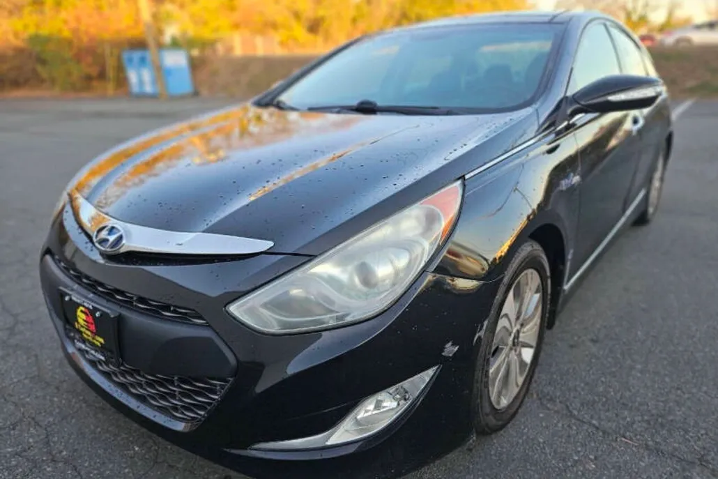 2015 Hyundai Sonata Hybrid photo 1