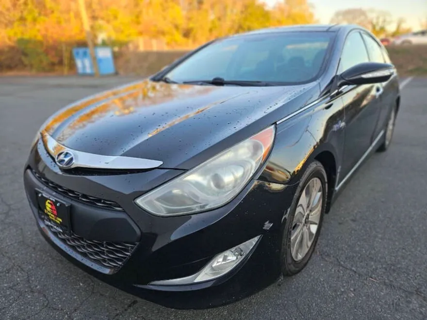 2015 Hyundai Sonata Hybrid photo 1