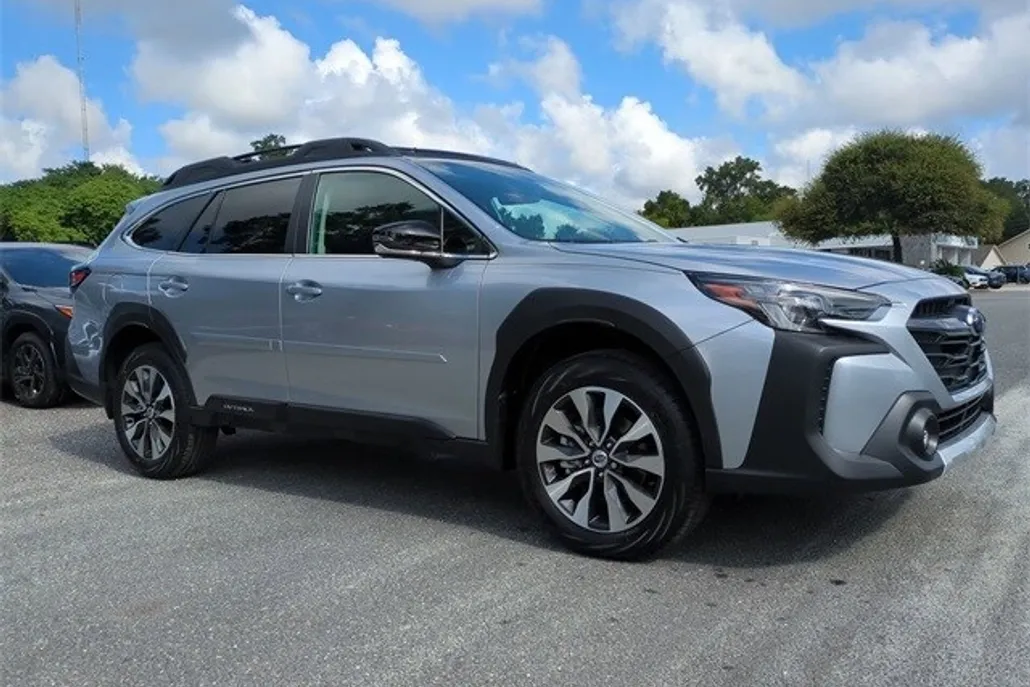 2025 Subaru Outback Limited photo 1