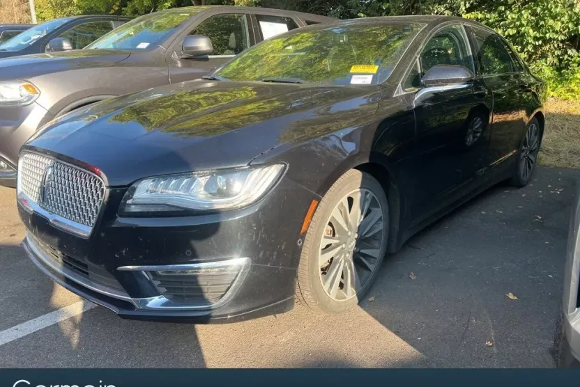 2019 Lincoln MKZ Reserve photo 1