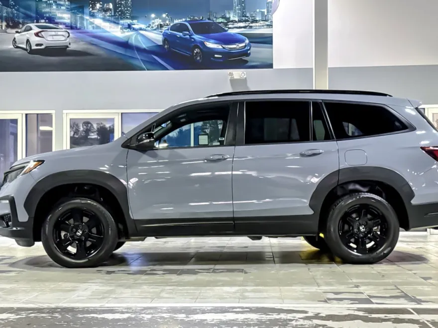 2022 Honda Pilot TrailSport photo 1