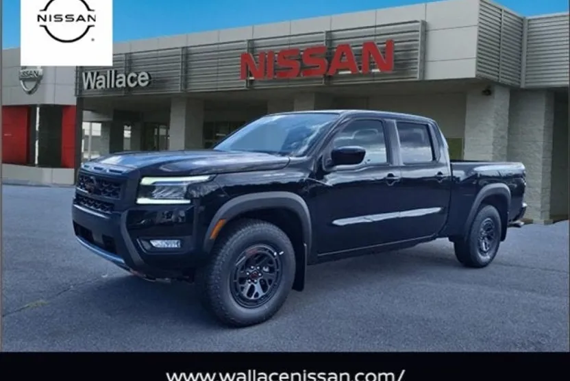 2025 Nissan Frontier PRO-4X photo 1