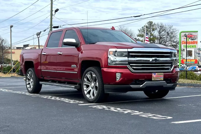 2018 Chevrolet Silverado 1500 High Country photo 1