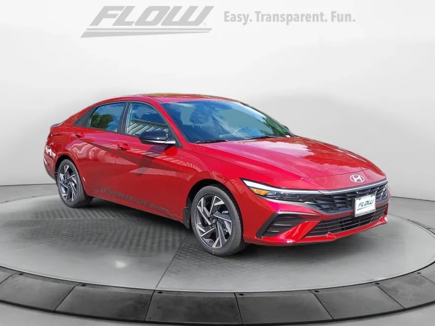 2025 Hyundai Elantra SEL Sport photo 1