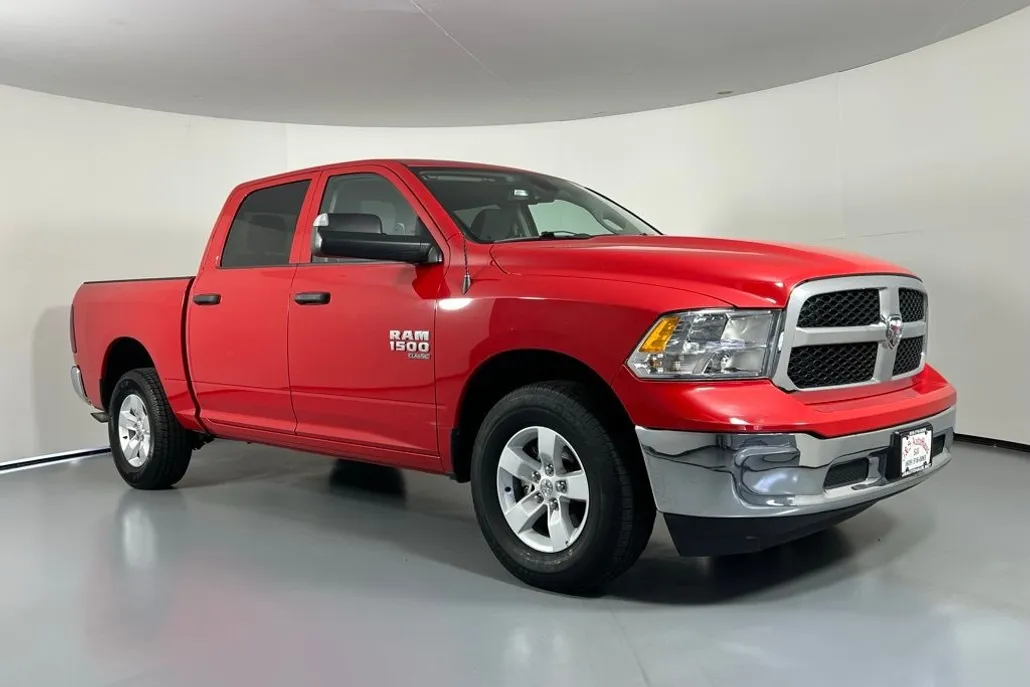 2023 Ram 1500 Classic SLT photo 1