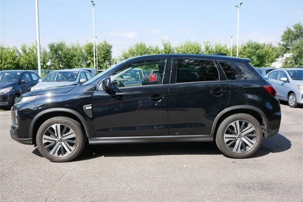 2024 Mitsubishi Outlander Sport ES photo 1