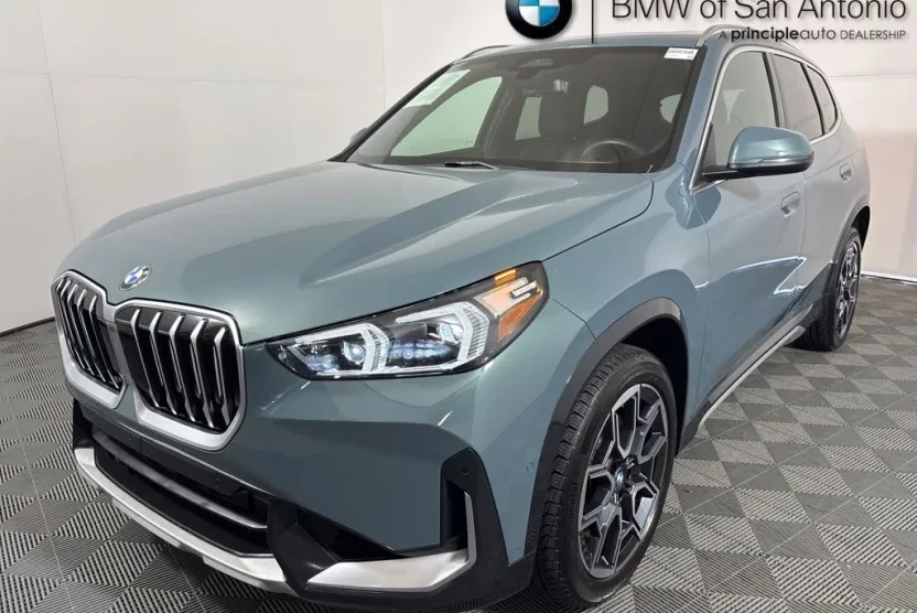 2025 Bmw X1 XDrive28i photo 1