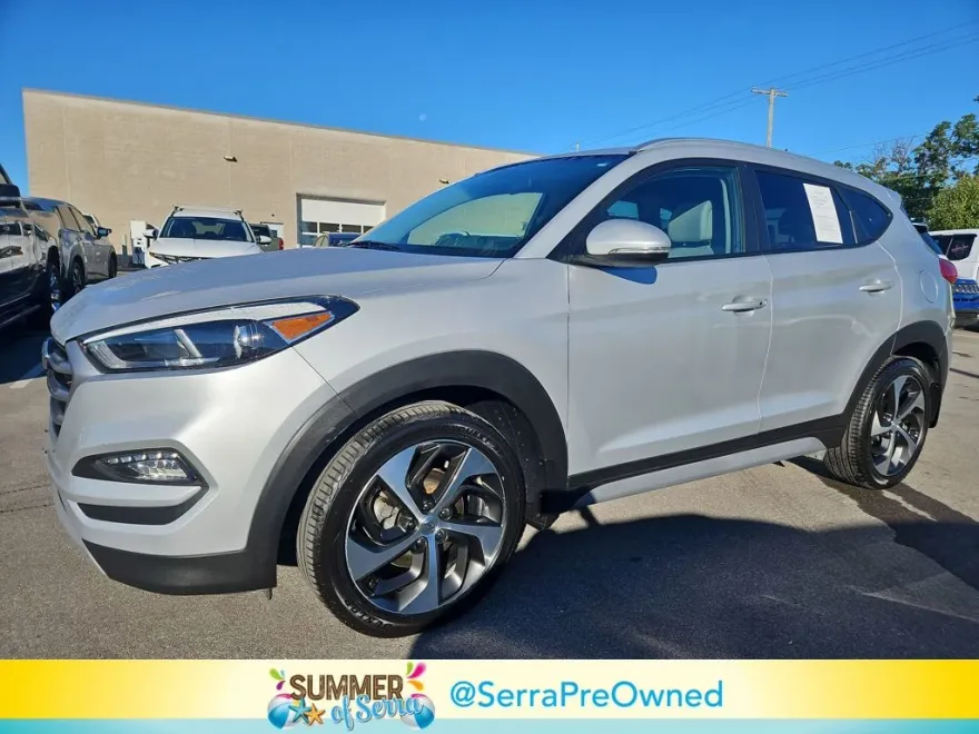 2017 Hyundai Tucson Sport photo 1