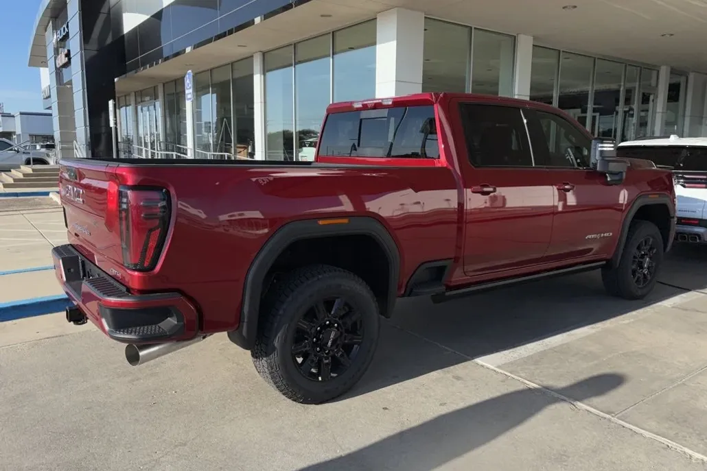 2025 Gmc Sierra 2500 HD AT4 photo 1