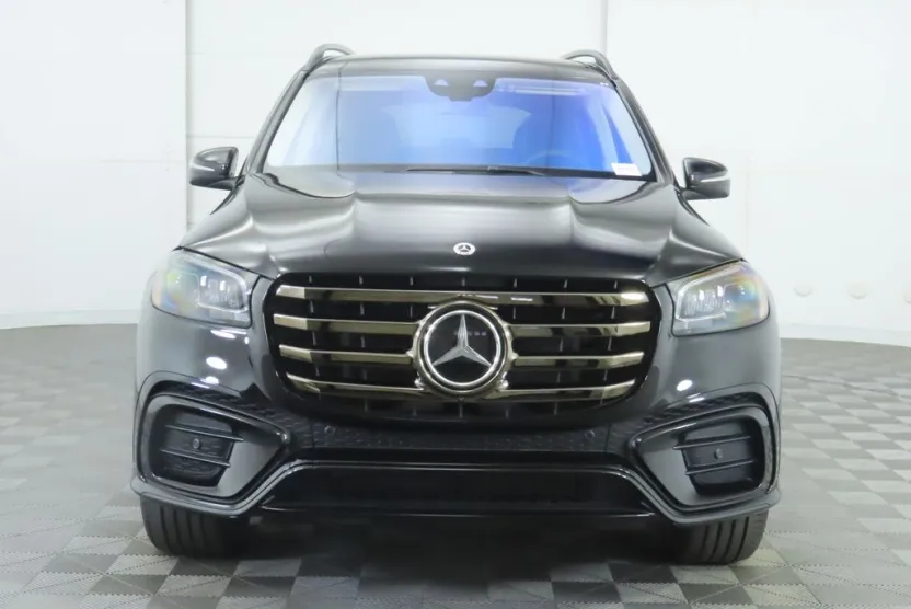 2026 Mercedes Benz GLS 450 4MATIC photo 1