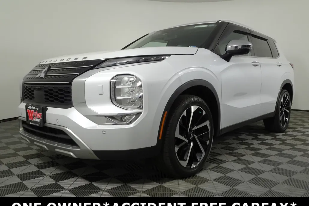 2022 Mitsubishi Outlander SE S-AWC photo 1