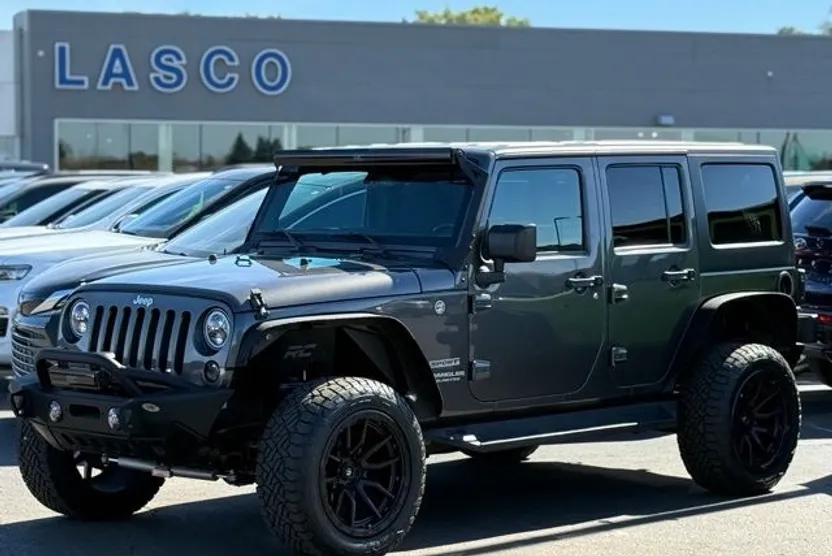 2017 Jeep Wrangler Unlimited Sport photo 1