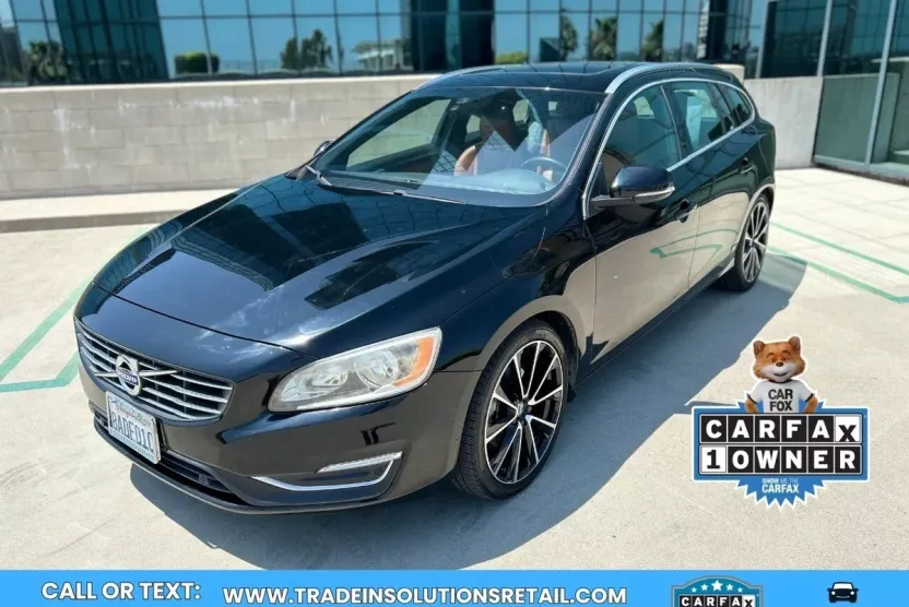 2017 Volvo V60 T5 Premier photo 1
