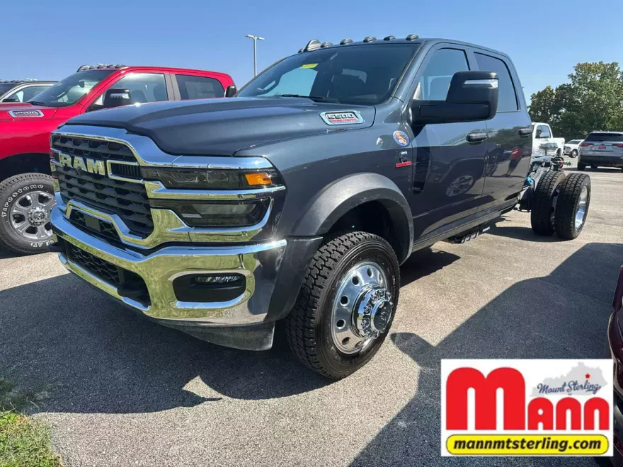2026 Ram 5500 Tradesman photo 1