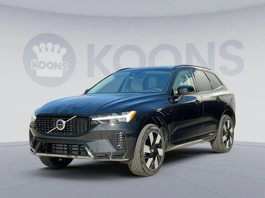 2025 Volvo XC60 Hybrid T8 Plus photo 1