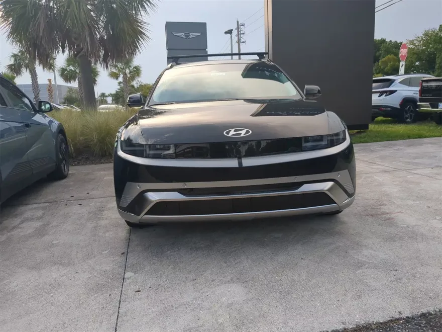 2025 Hyundai Ioniq 5 Limited photo 1
