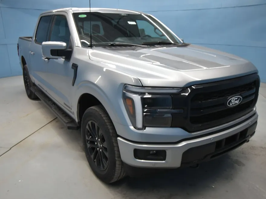 2025 Ford F-150 Lariat photo 1