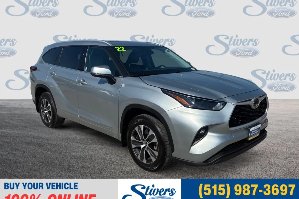 2022 Toyota Highlander XLE photo 1