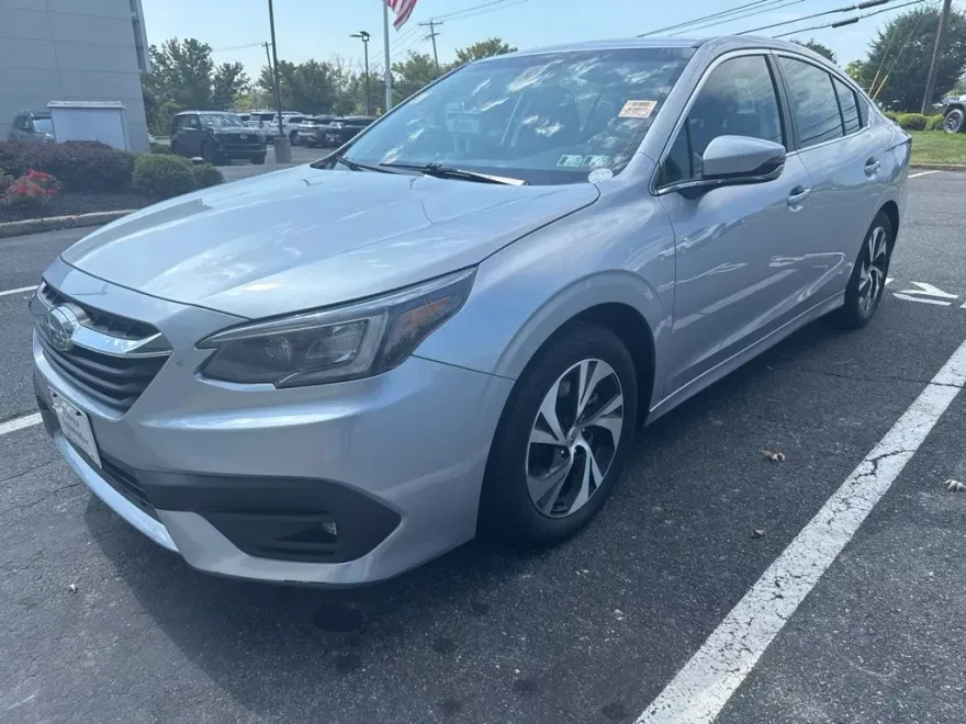 2022 Subaru Legacy Premium photo 1