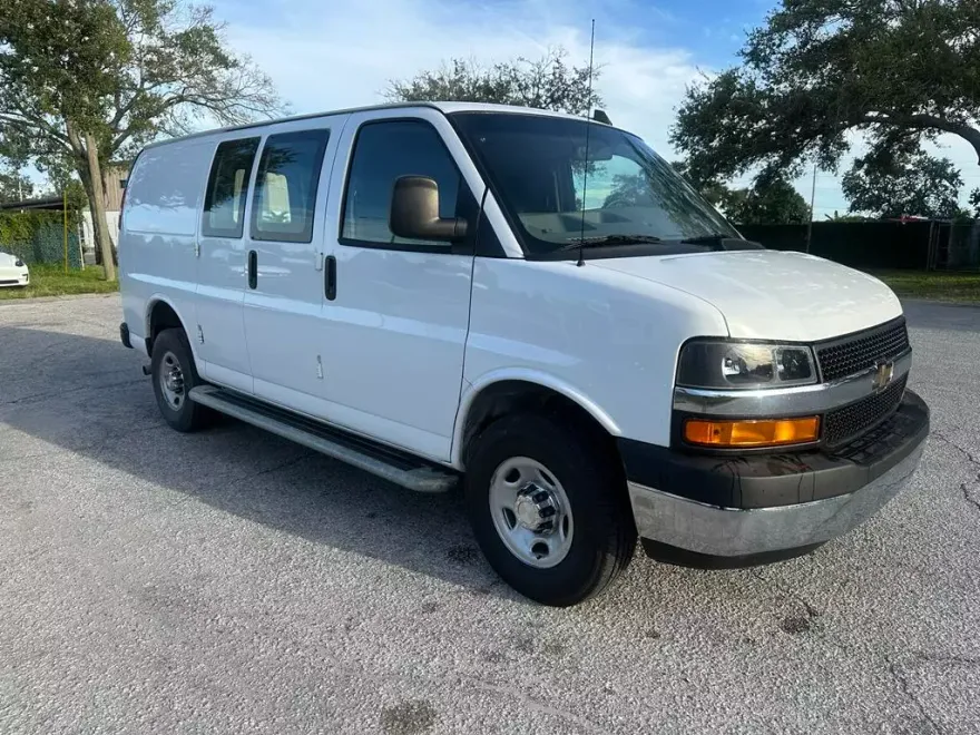 2022 Chevrolet Express Cargo Van 2500 photo 1
