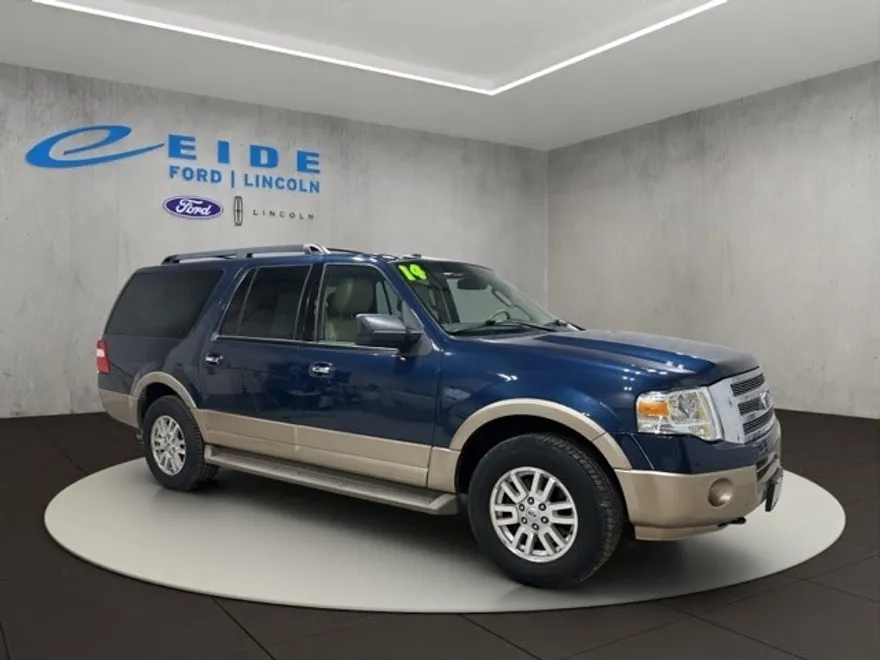 2014 Ford Expedition XLT photo 1