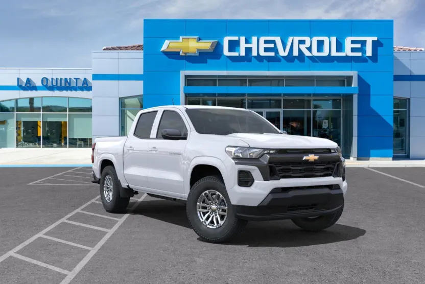 2025 Chevrolet Colorado Work Truck LT photo 1