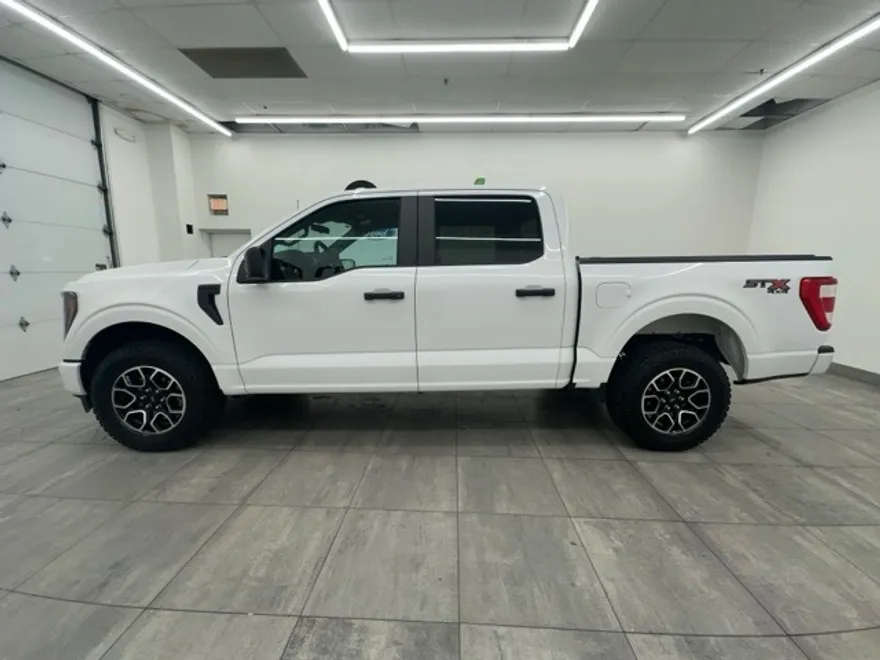 2023 Ford F-150 XL photo 1