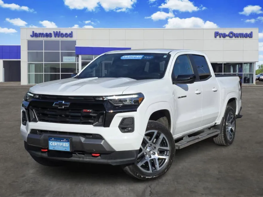 2023 Chevrolet Colorado Z71 photo 1