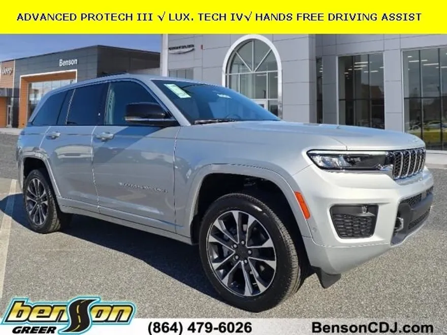2025 Jeep Grand Cherokee Overland photo 1