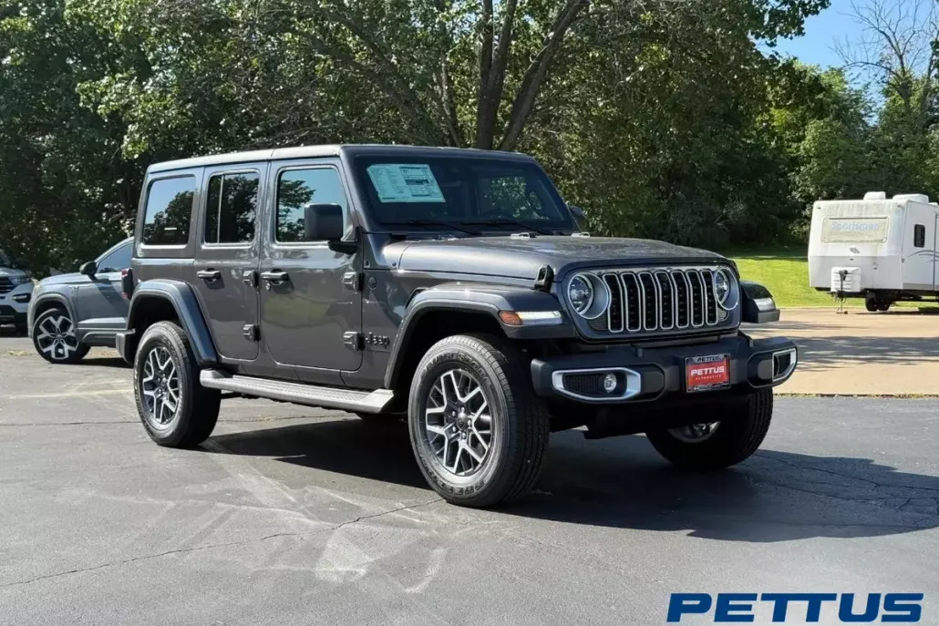 2025 Jeep Wrangler Sahara photo 1