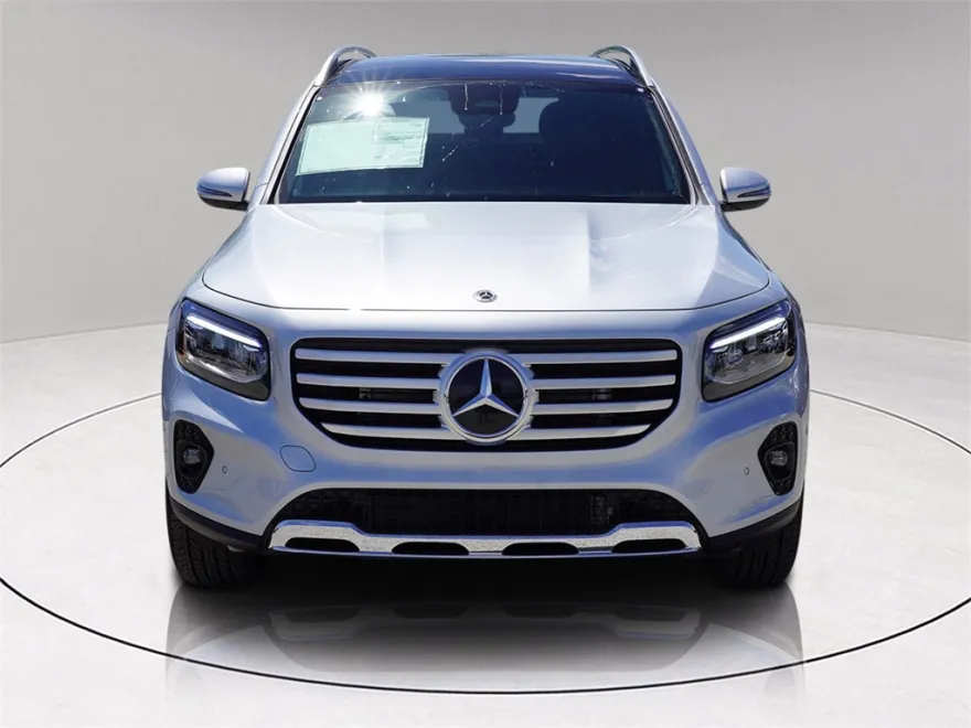 2026 Mercedes Benz GLB 250 photo 1