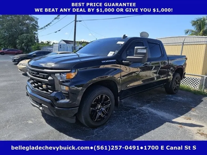 2023 Chevrolet Silverado 1500 Custom photo 1