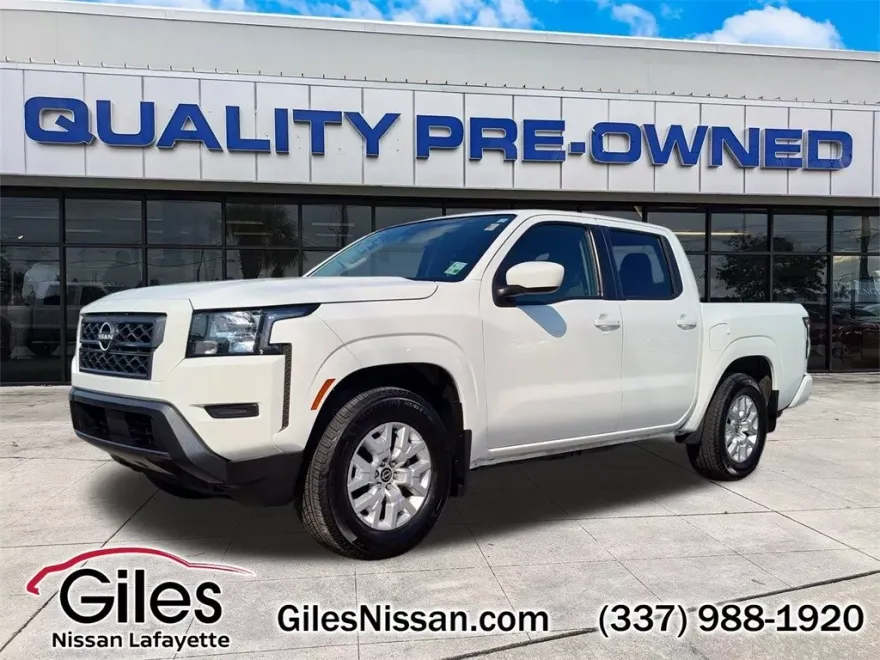 2023 Nissan Frontier SV photo 1