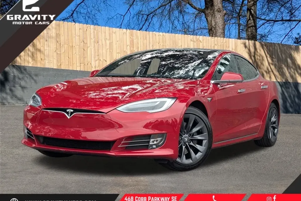 2020 Tesla Model S Long Range Plus photo 1