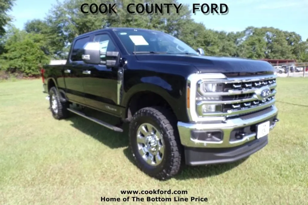 2025 Ford F-250 Lariat photo 1