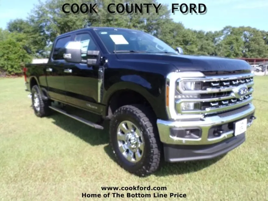 2025 Ford F-250 Lariat photo 1