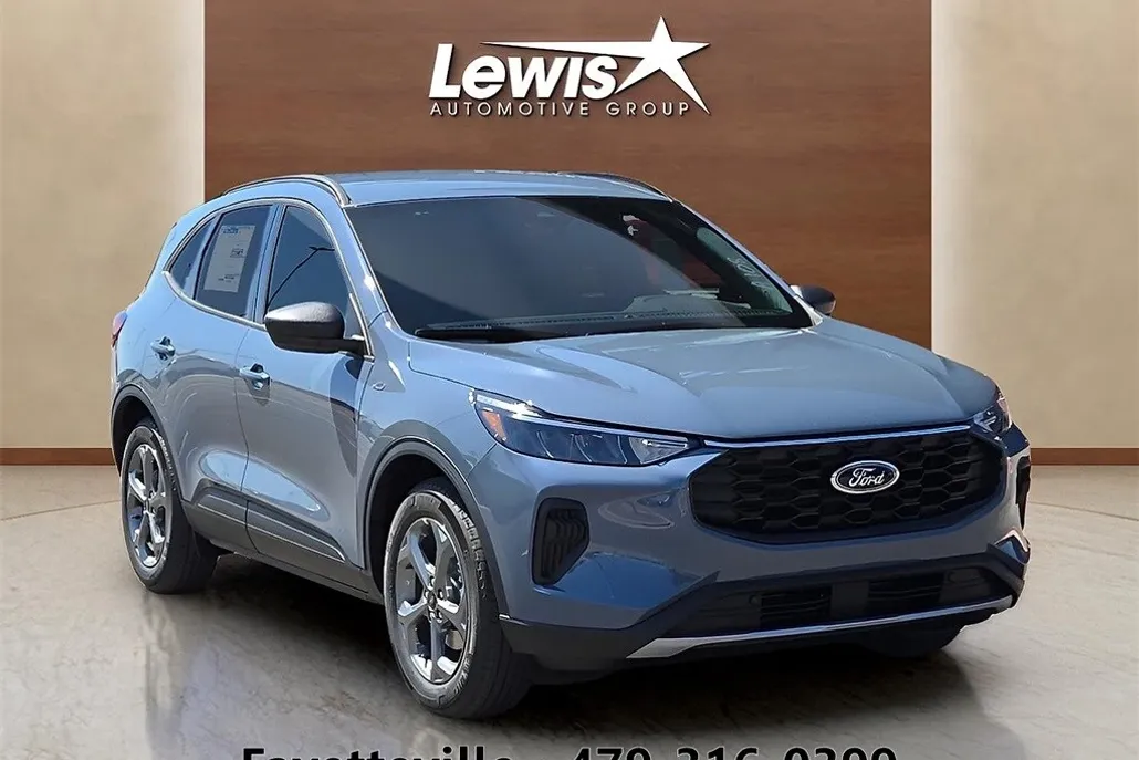 2025 Ford Escape ST-Line photo 1